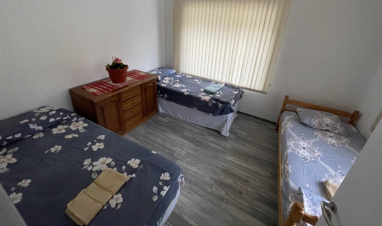 Got Prishtina Hostel Pristina Buitenkant foto